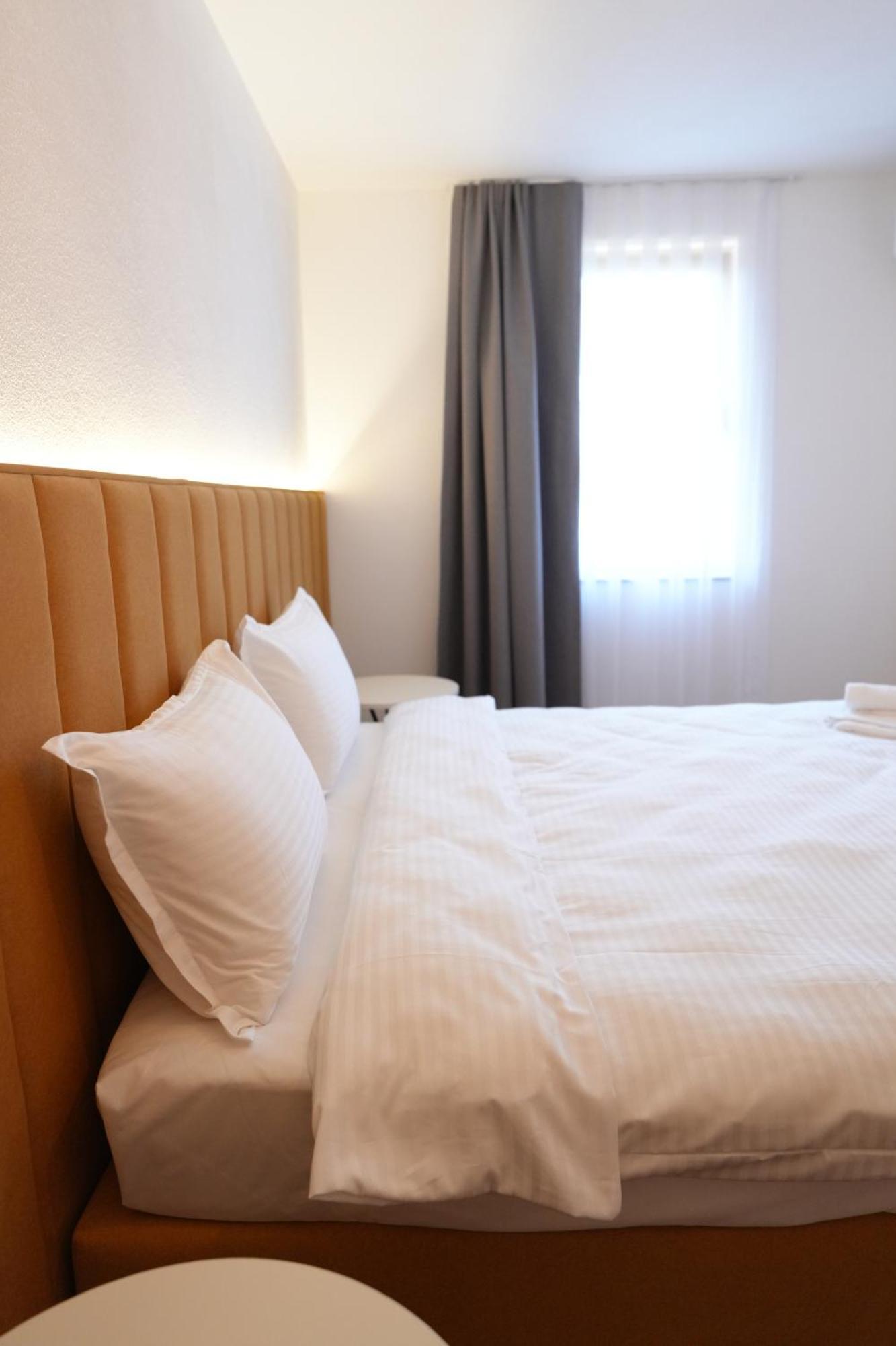 Biond Hotel Prizren Luaran gambar